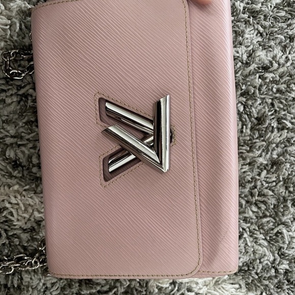 Louis Vuitton Handbags - Louis Vuitton Light Pink Crossbody Bag